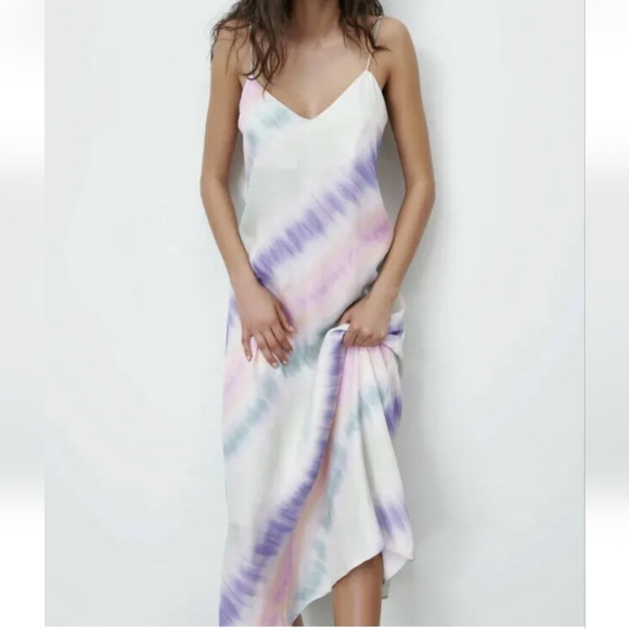 Zara Dresses & Skirts - Zara Tie Dye Print V Neck Midi Dress M
